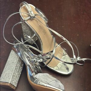 Benjamin walk woman rhinestone heel Bowie silver size 6 walking luxury leg wrap